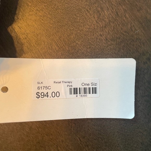 Italy Moda Pink Capri Pants - Picture 2 of 2